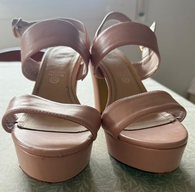 Sandalias tacón rosa