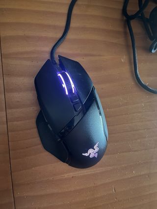 Ratón Razer Negro con Luces Verdes