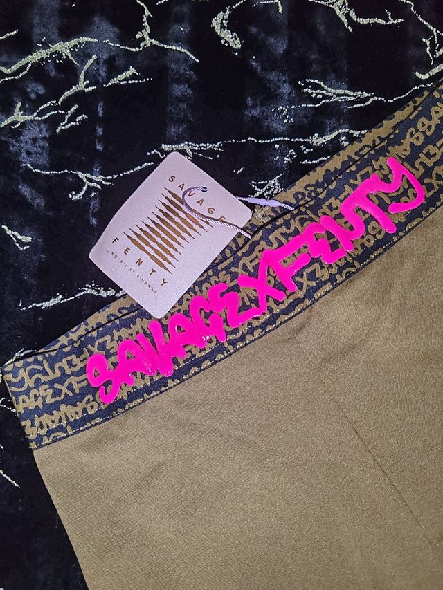Leggings Fenty X Savage nuovo con cartellino
