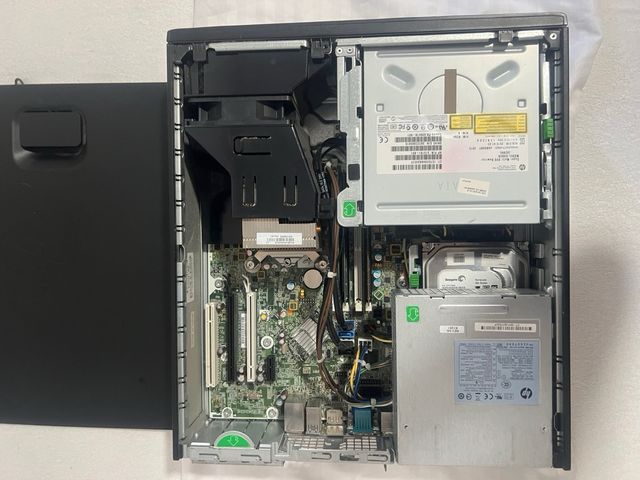 HP Compaq Elite 8300 SFF 
se puede vender piezas 