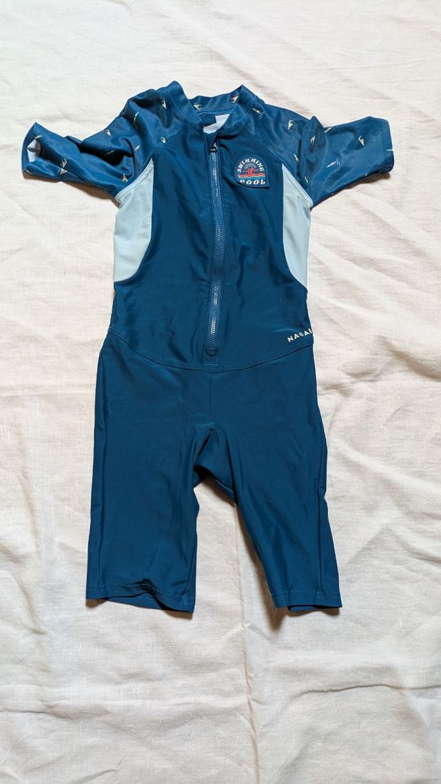 Bañador niño entero azul