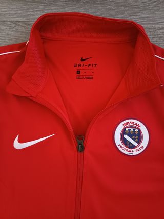 Chaqueta Nike Sevran Roja