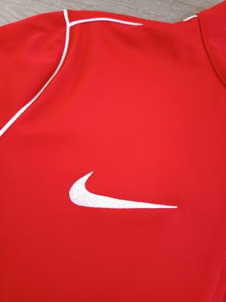 Chaqueta Nike Sevran Roja