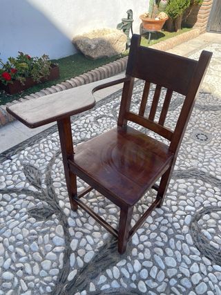 Silla pupitre antigua .