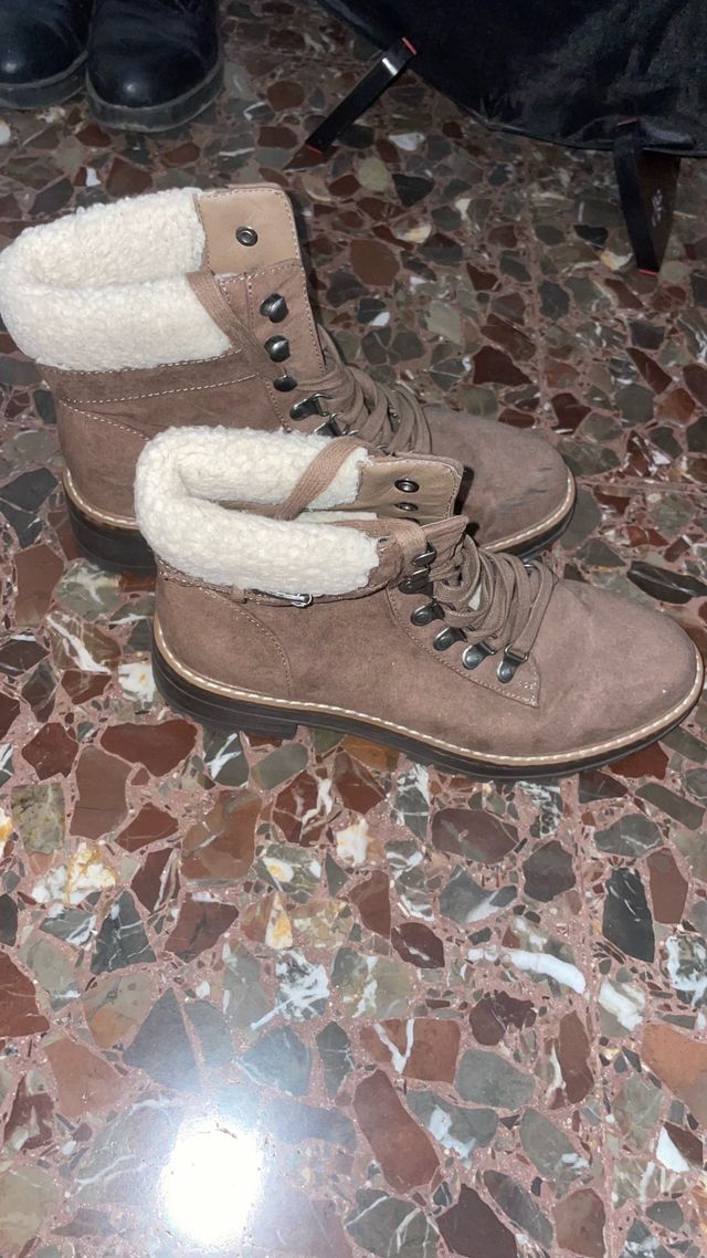 Botas marrones forradas casi nuevas