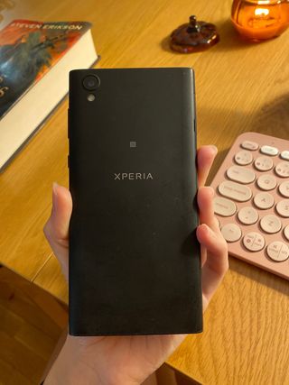 Sony Xperia Nero