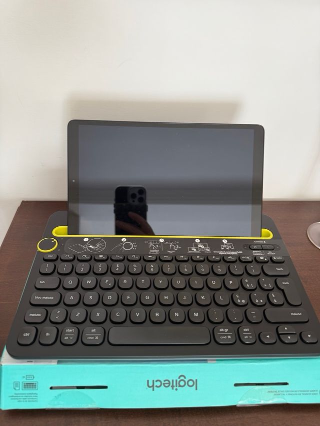 Logitech K480 Tastiera Multi-Device Bluetooth