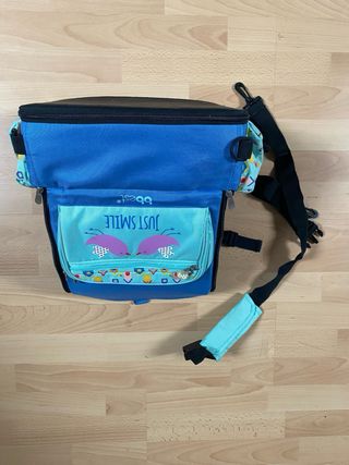 Trona de viaje infantil bbest con pájaros. 