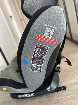 Silla de coche gris
