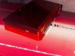 Nintendo 3DS Roja con Caja y Accesorios