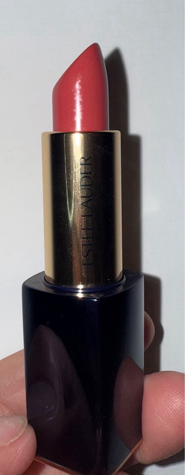 Estee Lauder 260 Pure Color Envy Lipstick