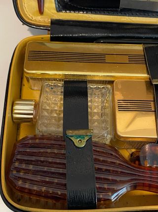 Neceser de viaje de cuero años 50