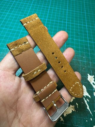 Correa de reloj artesanal de ante