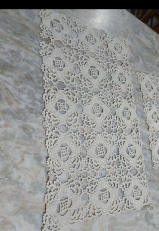 Coppia centrini uncinetto Vintage anni '60