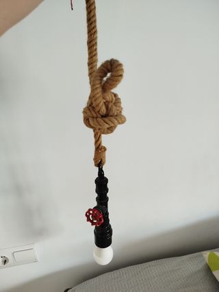 Lámpara estilo industrial cuerda y metal