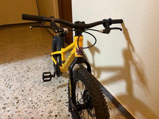 Bicicleta Commençal Ramones 16 Amarilla