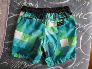 Bañador Quiksilver Talla S (10) NIÑO
