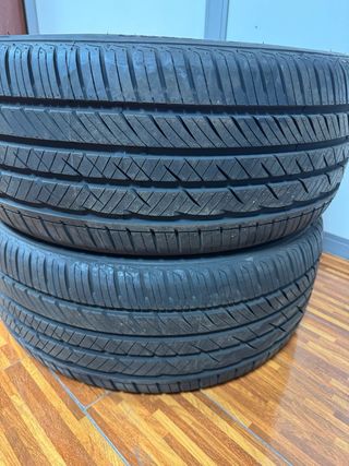 Neumáticos 235/40R19 nuevos 2 unidades