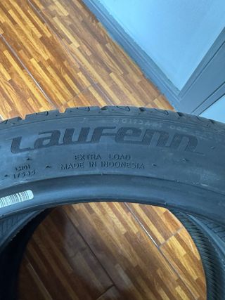 Neumáticos 235/40R19 nuevos 2 unidades