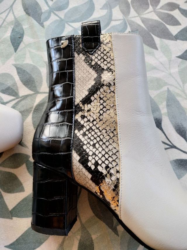 Botines Gioseppo beige y negro