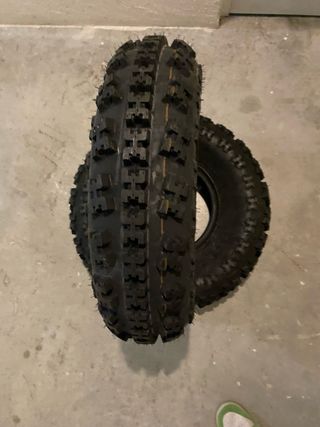 Neumático Quad Maxxis Razr 23x7-10