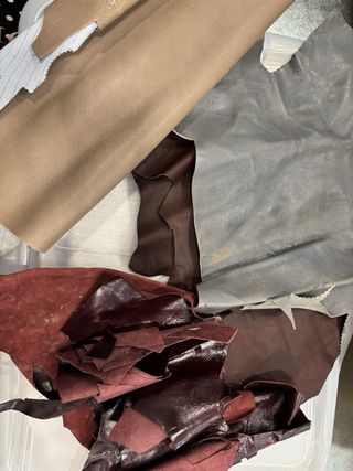 Retales de piel varios colores