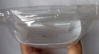 Supporto da parete bianco per telecomando/cellular