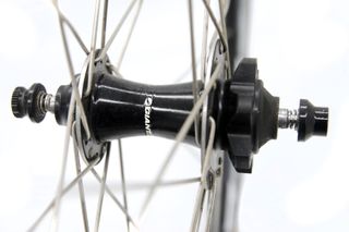 Rueda delantera Giant PR2 disc