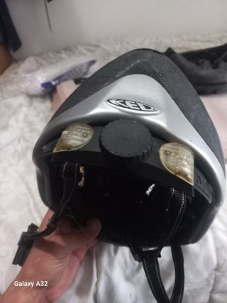 Casco de bicicleta KED con luces