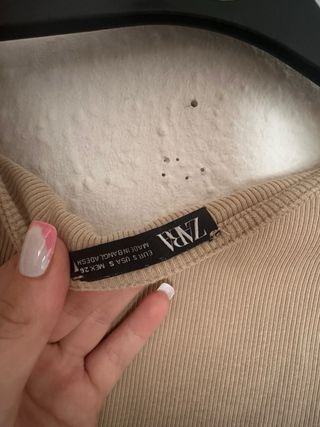 Camiseta Zara Talla Única Beige Fruncida