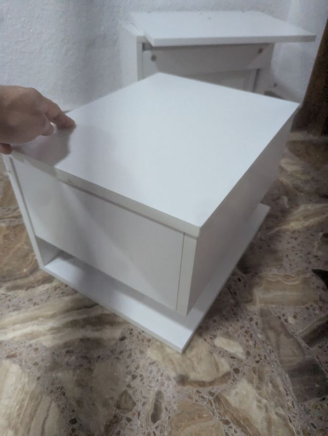 Mesita Noche Flotante IKEA Blanca