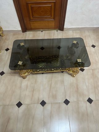 Mesa de centro cristal y dorada