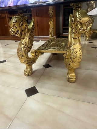 Mesa de centro cristal y dorada
