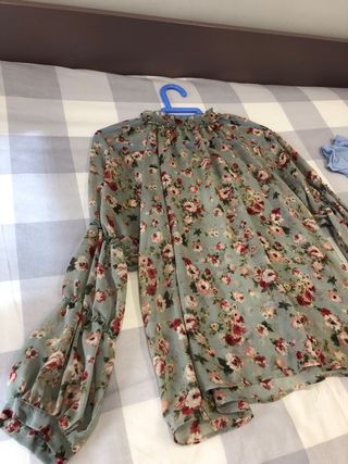 Blusa Zara flores