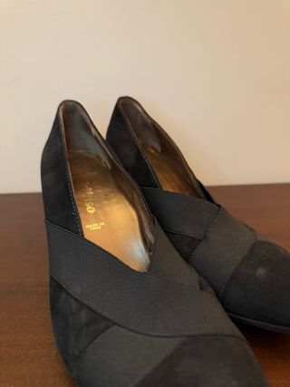 Scarpe Melluso Nere in Camoscio