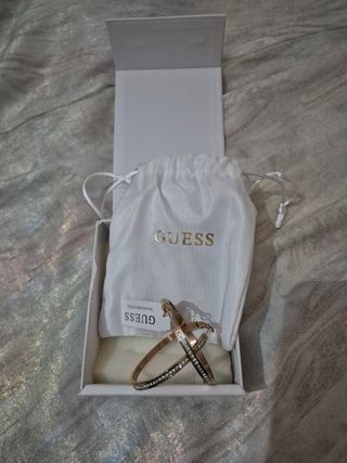 Pendientes Guess Aro Cruzados Dorados y Plateados