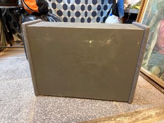 Subwoofer Tapa de Sonido Gris