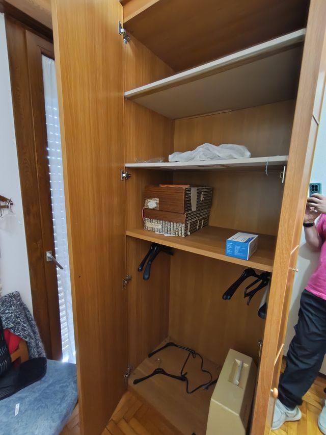 Armadio 6 ante in legno con specchi