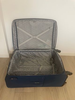 Maleta Delsey Grande 20kg Resistente Ligera
