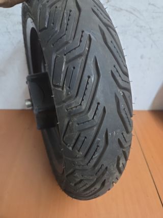 Llanta Piaggio X Evo