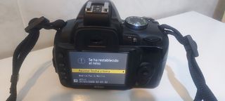 Cámara Nikon D3000 + Batería y Cargador