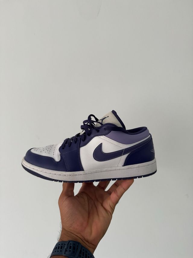Nike Air Jordan Low Morado Blanco de segunda mano por 50 EUR en