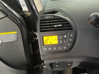 Citroen Grand C4 Picasso 2011
