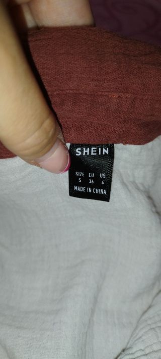 Camisa de retazos de colores