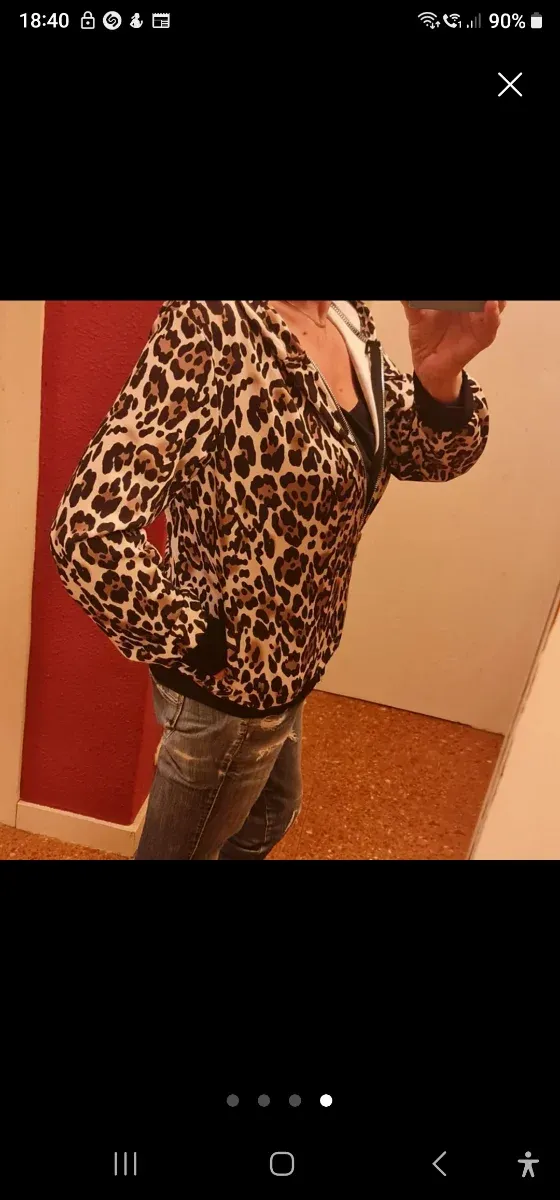 Bomber animal print talla S