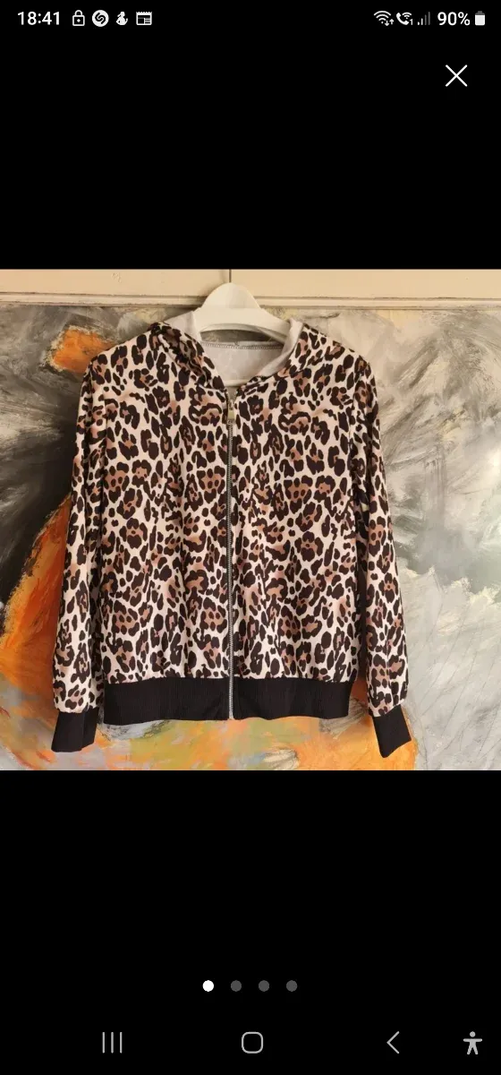 Bomber animal print talla S