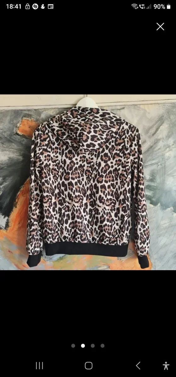 Bomber animal print talla S