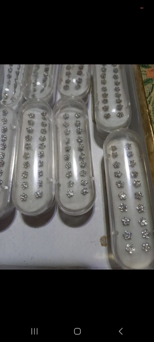 Piercing Naso multicolore