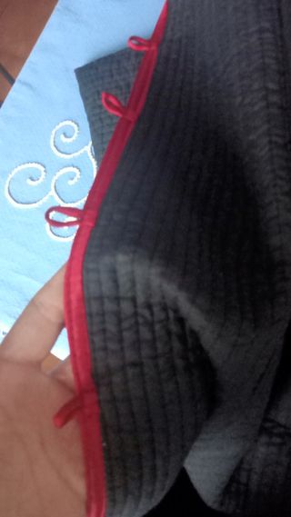 Cappotto a vestaglia rosso e nero indiano come nuovo