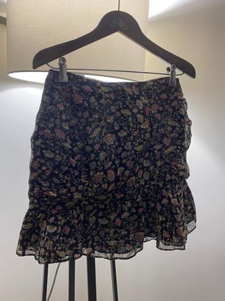 Falda estampada floral negra